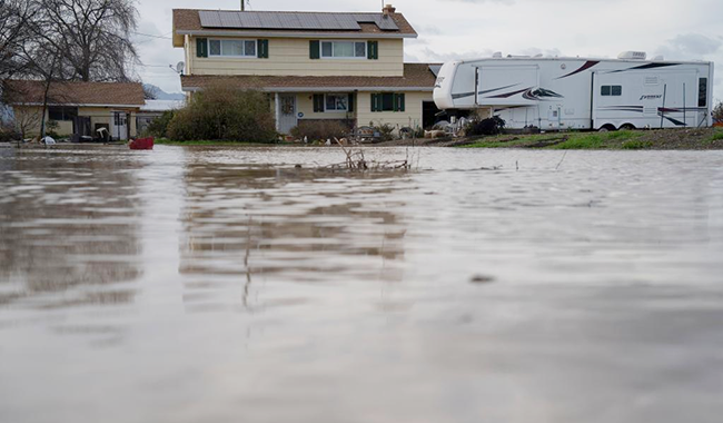 冬季风暴继续袭击加州.png 冬季风暴继续袭击加州.png