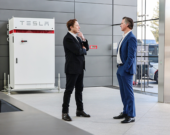 Governor Newsom Welcomes New Tesla Global Engineering and AI HQ in California.jpg
