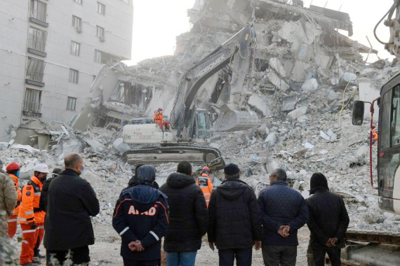 6，土耳其擴大震區建築倒塌調查 已逮捕184人.jpg