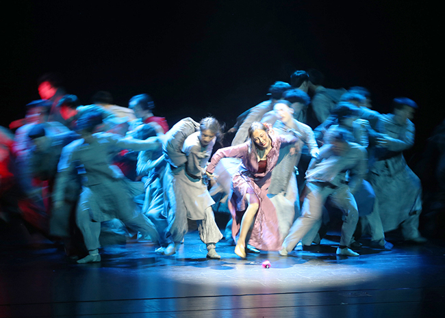 (董辉)舞剧《金陵十三钗》首演 演出现场。董辉 孟德龙摄2.jpg