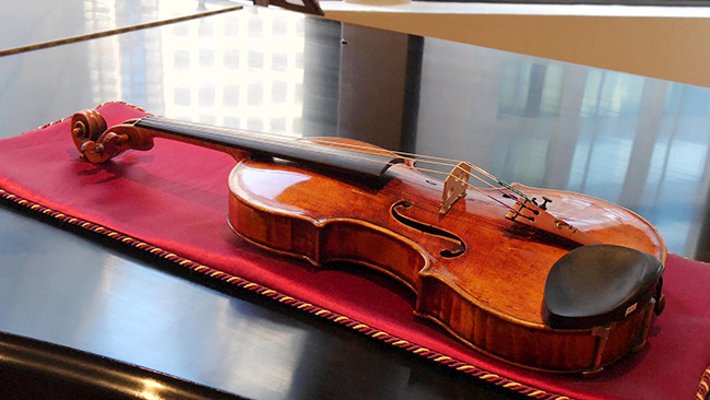 1731年製作的稀有小提琴將在紐約拍賣.jpg