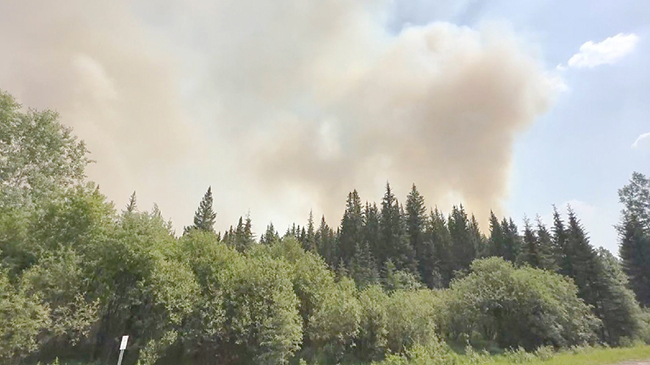 3,加拿大野火导致石油、天然气生产中断.jpg 3,加拿大野火导致石油、天然气生产中断.jpg