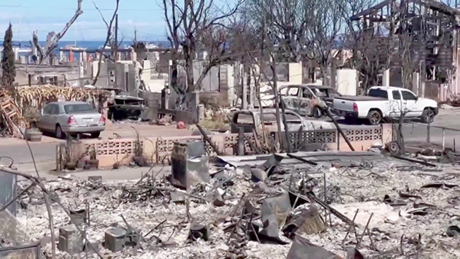 1，头条 美国山火每年造成的损失高达8930亿美元.jpg