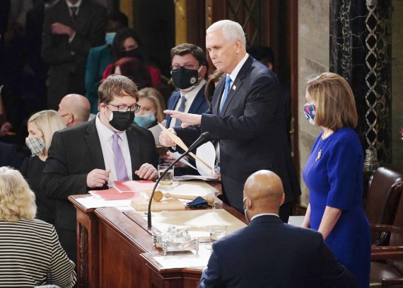 5,美國共和黨總統競選人彭斯退選.jpg 5,美國共和黨總統競選人彭斯退選.jpg