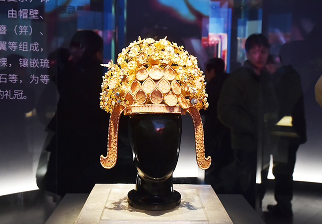【2】萧后冠饰。庄文斌摄.jpg