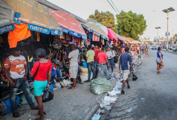 2,聯合國兒基會援助海地物資遭洗劫.jpg 2,聯合國兒基會援助海地物資遭洗劫.jpg