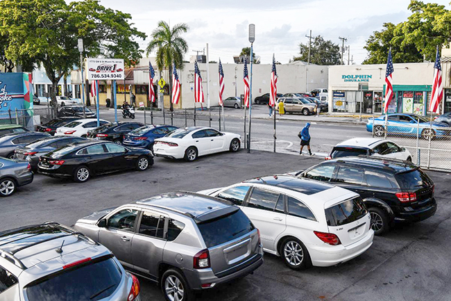 2,美国Z世代为驾驶文化“踩刹车”.jpg 2,美国Z世代为驾驶文化“踩刹车”.jpg