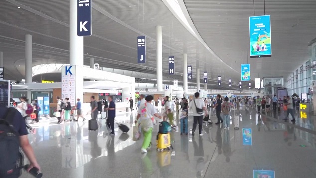 Tourism has also seen significant growth in the coastal city of Qingdao - frame at 1m50s.jpg