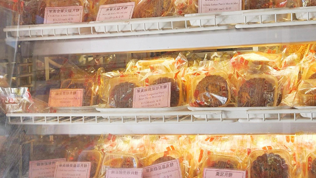 旧金山的面包师为中秋节月饼爱好者提供新品.jpg 旧金山的面包师为中秋节月饼爱好者提供新品.jpg