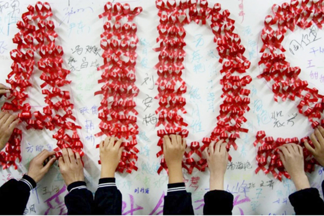 1,头条 艾滋病全球新增感染降至新低.jpg 1,头条 艾滋病全球新增感染降至新低.jpg