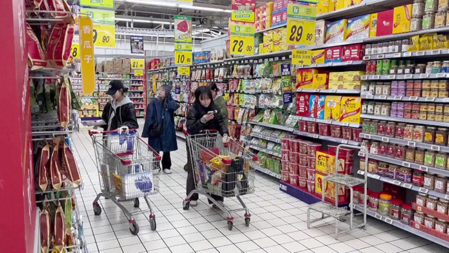 3,韩国人喜欢在上海,青岛度周末.jpg 3,韩国人喜欢在上海,青岛度周末.jpg