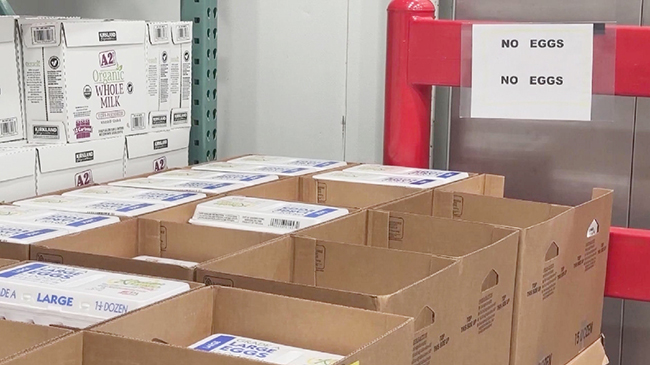 1，头条 美墨边境截获的鸡蛋走私者数量激增。.jpg