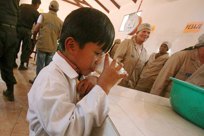 4,秘鲁政府取消向贫困地区学校供餐计划.jpg 4,秘鲁政府取消向贫困地区学校供餐计划.jpg