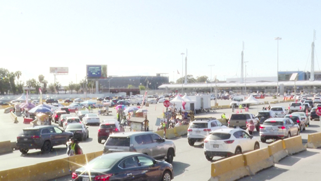 1,头条 美国民众跨境到墨西哥采购鸡蛋 -.jpg 1,头条 美国民众跨境到墨西哥采购鸡蛋 -.jpg