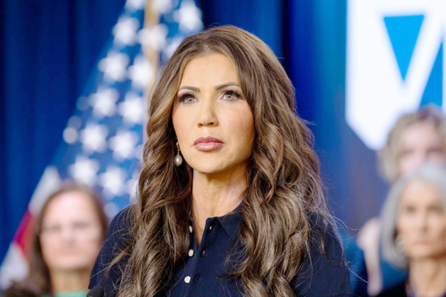 4，美国土安全部长在餐厅遭窃 敏感证件、私人物品丢失.jpg