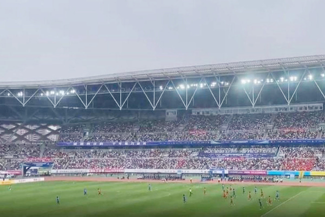 火爆“苏超”打造全民足球新模式.jpg 火爆“苏超”打造全民足球新模式.jpg