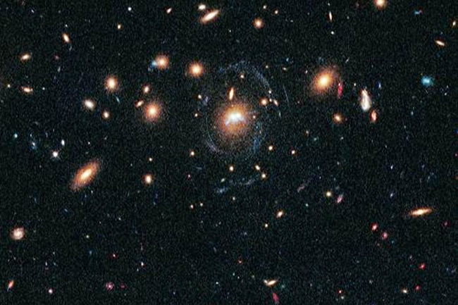 5,科学家发现11个超大质量黑洞群.jpg 5,科学家发现11个超大质量黑洞群.jpg