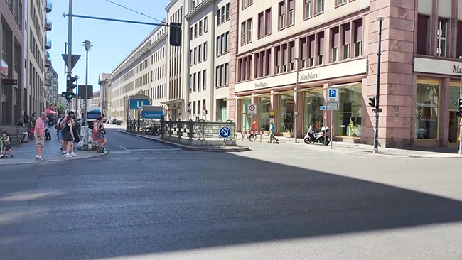 3,街采欧洲民众畅聊舌尖上的中国.jpg 3,街采欧洲民众畅聊舌尖上的中国.jpg