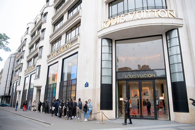 5，西媒：欧洲奢侈品巨头业绩疲软.jpg