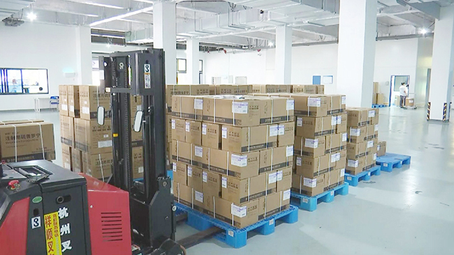 Hainan firms post 11 bln yuan sales under duty-free policy.jpg Hainan firms post 11 bln yuan sales under duty-free policy.jpg