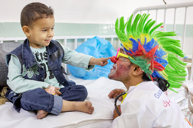 4,加沙艺术家们在废墟中坚守创作.jpg 4,加沙艺术家们在废墟中坚守创作.jpg