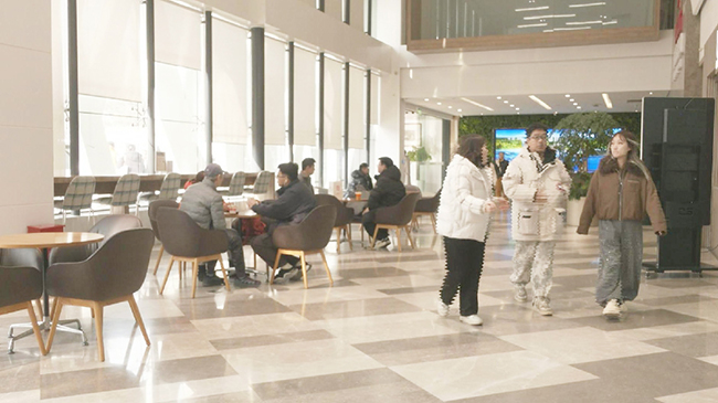 Extended holiday boosts Spring Festival travel market.jpg