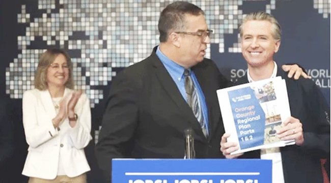 1，头条 纽森州长“就业优先”计划成效显著.jpg