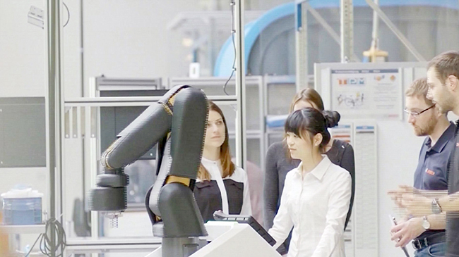 Overseas-invested enterprises top 530,000 in China.jpg