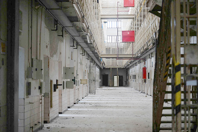 4，比利时监狱“满员”不堪重负.jpg