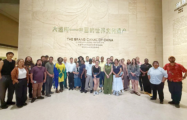 代表团参访中国大运河博物馆.jpg