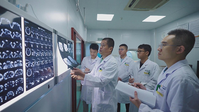 3，赴华就医的海外患者人数呈上升趋势.jpg
