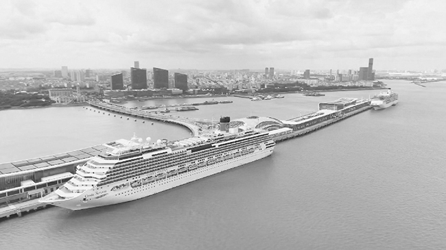Wusongkou handles first dual cruise ship berthing in 2026.jpg